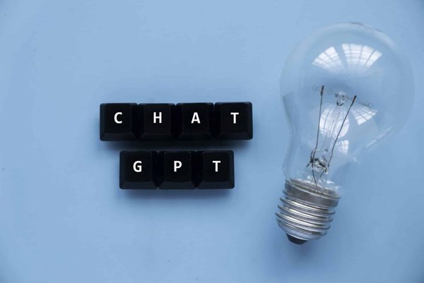 Quelles sont les applications pratiques de ChatGPT dans divers domaines professionnels?